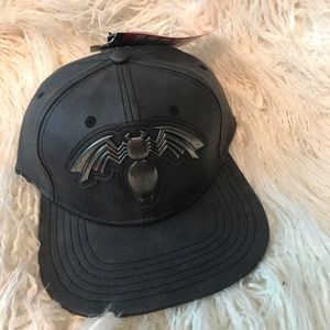 NWT Venom Flatbill Hat
